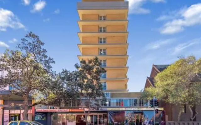 Bondi Breeze Apartment