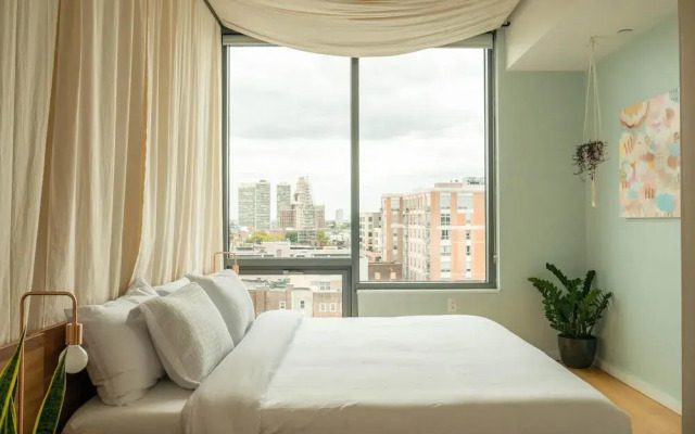 Designer, Spacious 1BD in Historic District