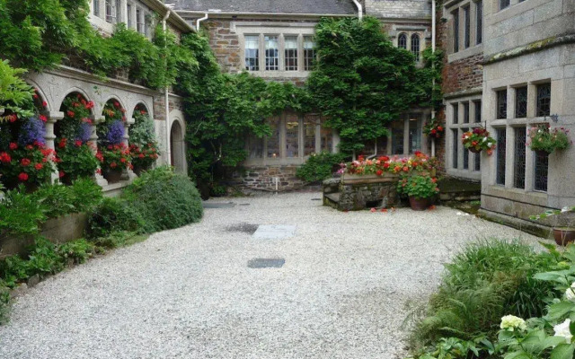 Lewtrenchard Manor Hotel