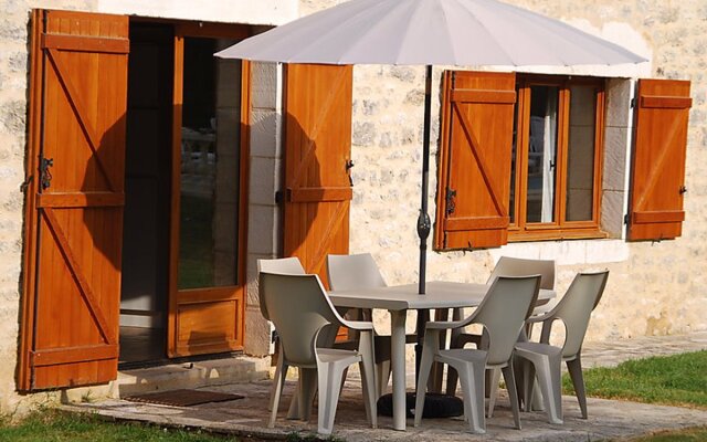 House Lavit Puy-lEveque