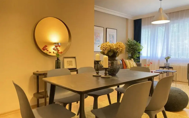 Missafir Chic Flat Near Shopping Malls in Sisli
