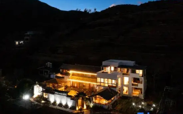 Shaxi Du Shang Lan Zhou rustic luxury hotel