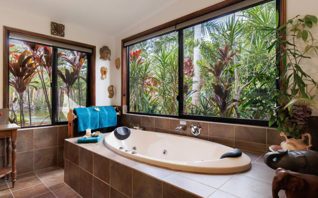 Eclectic Oasis in Doonan, Sunshine Coast