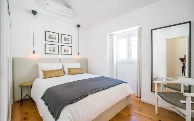 Chiado & Design Apartment