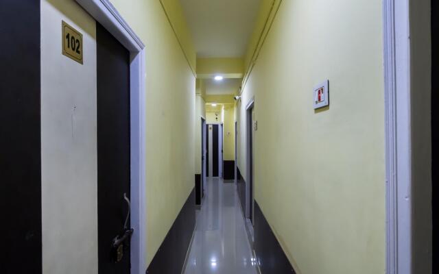 OYO Flagship 10471 Hotel Samrat Palace