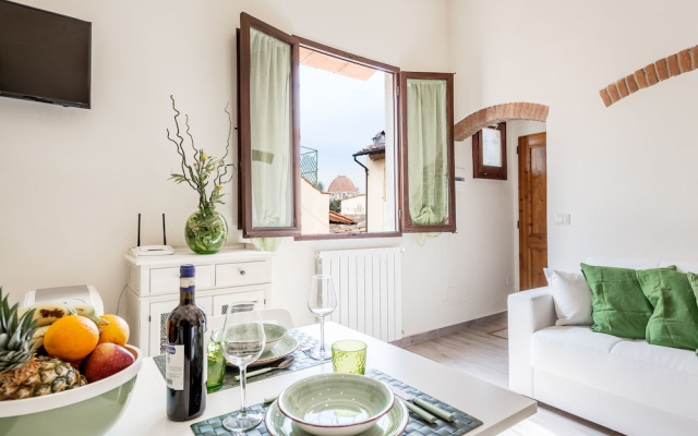 Dreamy Guelfa by Mmega