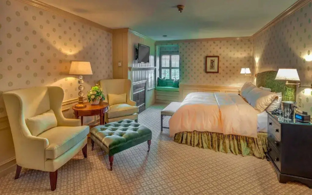 Golden Plough Inn At Peddlers Village