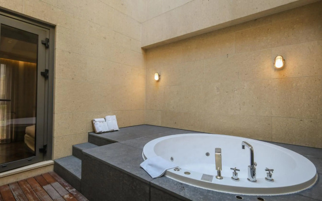 Bundang (Seohyeon) Business Hotel Kind-KYND