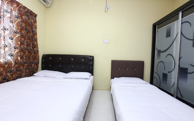 Raz Hotel by OYO Rooms