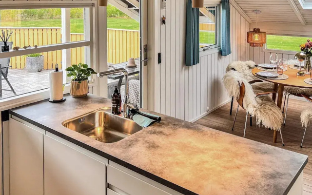 6 Person Holiday Home in Vaeggerlose