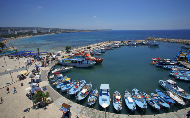 Limanaki Beach Hotel