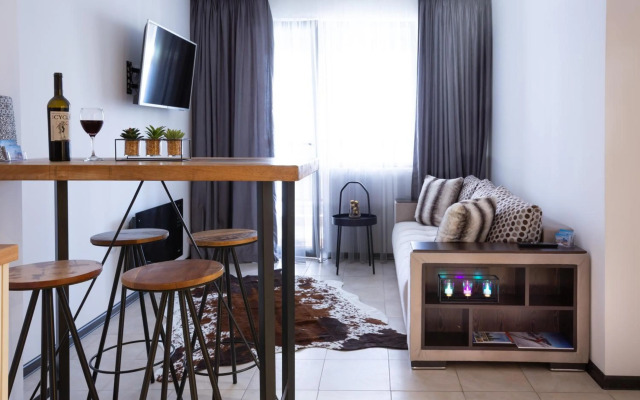 Lovely 1 Bedroom Apartment 5min FROM THE SKI LIFT!