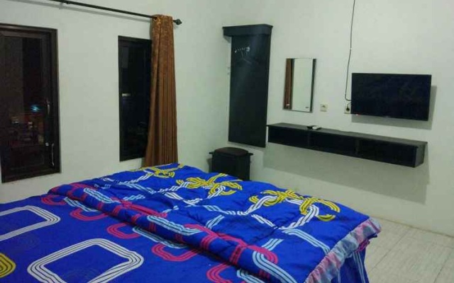 Sutra Hotel – Guest Rooms – Sumedang