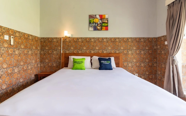 Urbanview Asung 2 Guesthouse near Canggu – Guest Rooms – Tibubeneng