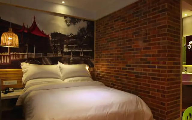 Tuhe China Hotel