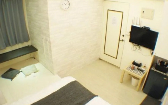 Travelers Little House 2