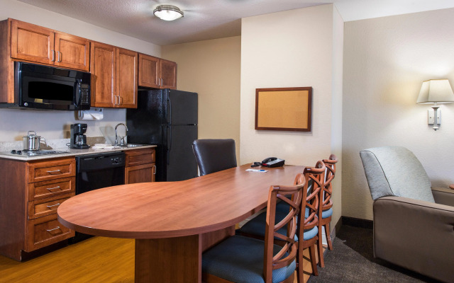 Candlewood Suites Macon by IHG