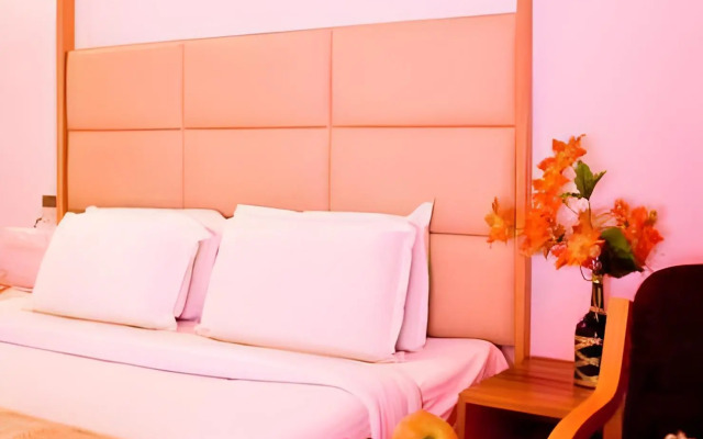 Hotel Rajadhane