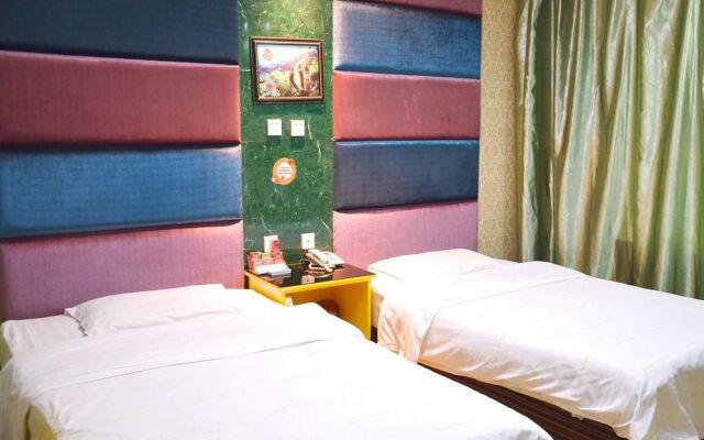 Shiyan Spring Fashion Hotel