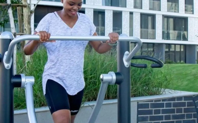 Ellipse Waterfall Executive Apartment - 612