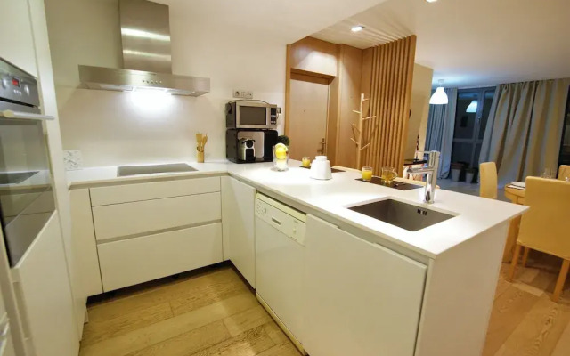 San Fernando 8 Apartment