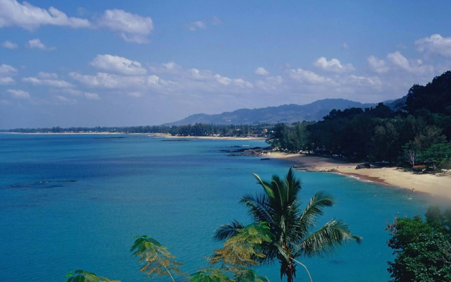Khaolak Bay Front Resort