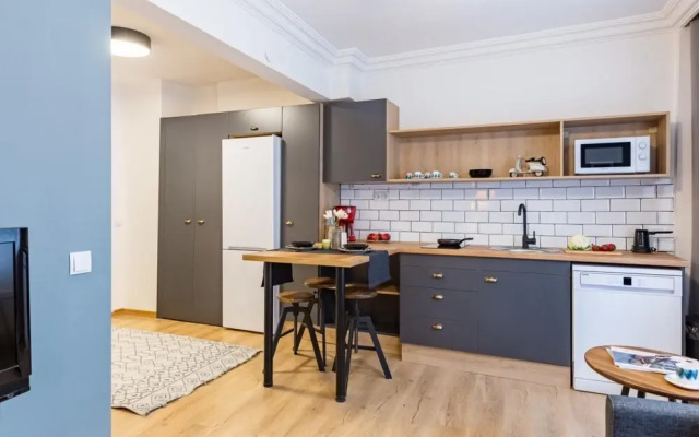 Missafir Superb Flat in the Heart of Cihangir