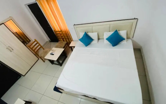 OYO 28196 Hotel Corbett Radiance