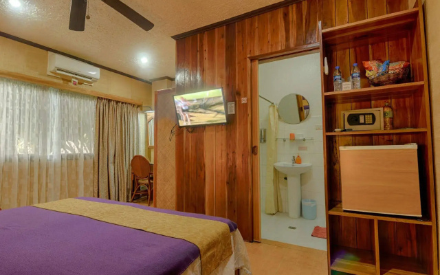Hayahay Resort