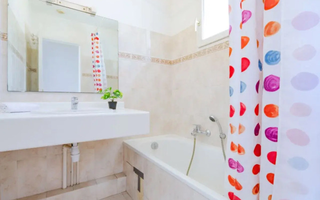 Le Petit Village 29445