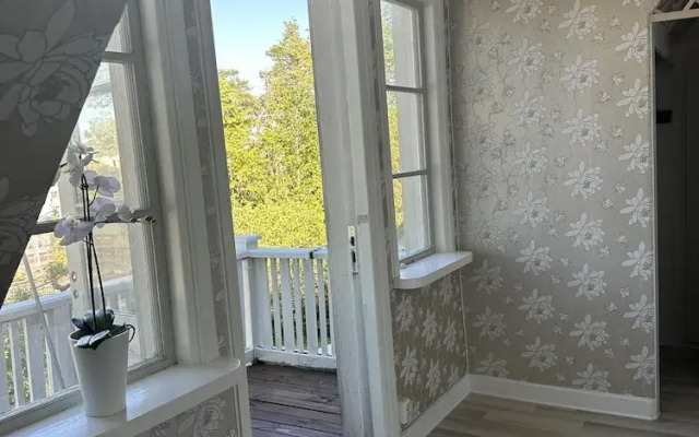 Stockholm - 5-beds - Sleeps 12 - Garden