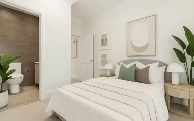 Stylish 4BR City Retreat