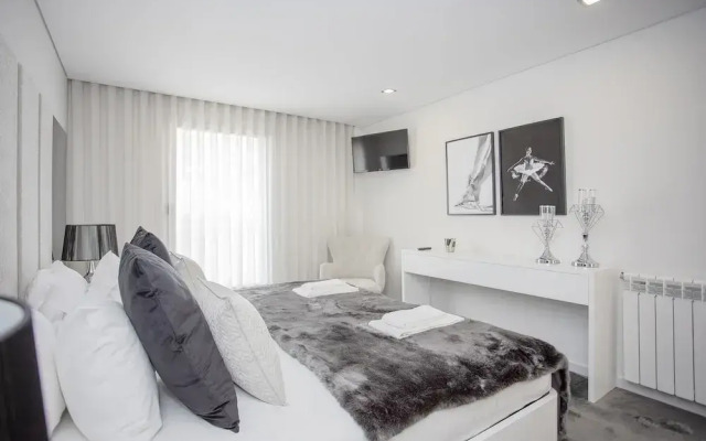 Liiiving-Luxury River View Apartment XII