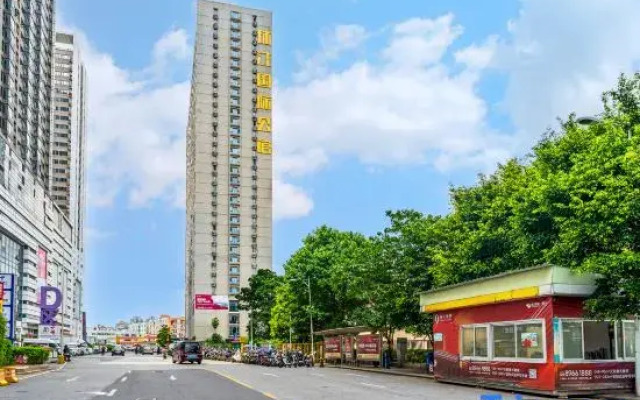 Boyue Hotel Apartment (Zhongda Cloth Market Zhujiang International Light Textile City Branch)