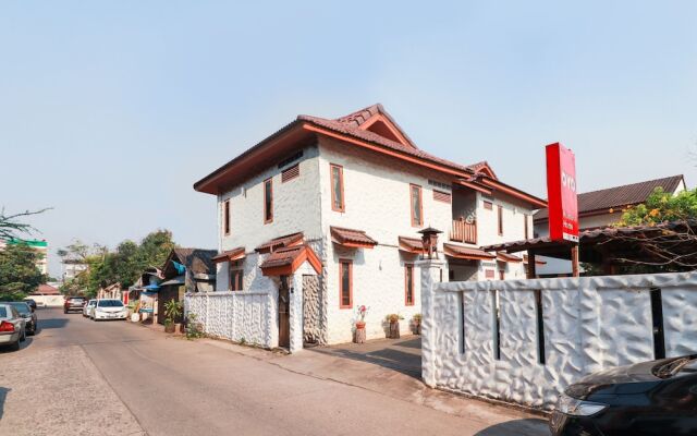 Plumeria Home