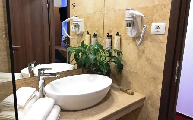 Bucharest Airport Hotel