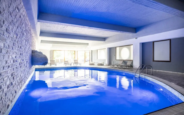 Aristoteles Holiday Resort & Spa
