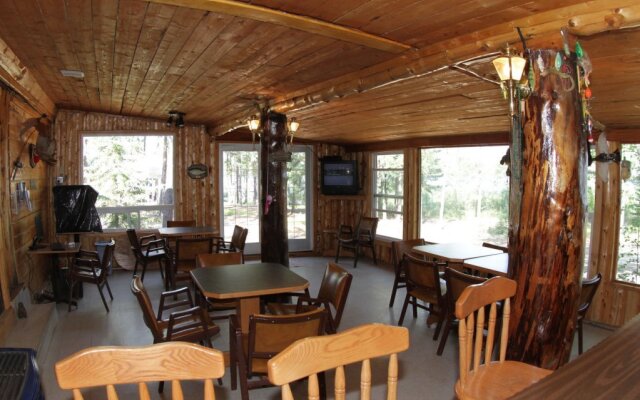 Minor Bay Lodge & Outposts