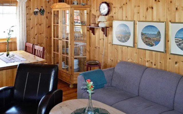 3 Person Holiday Home in Henningsvaer-by Traum