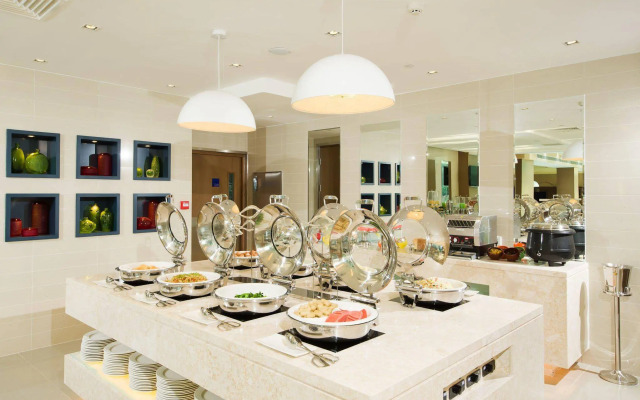 Holiday Inn Express Shanghai New Jinqiao by IHG