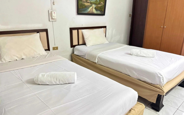 Hotel O Top North Guesthouse – Guest Rooms – Chiang Mai