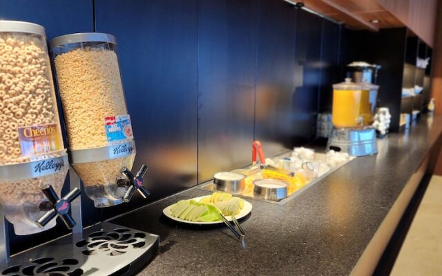 Grand Hôtel TiMES Blainville - Mirabel