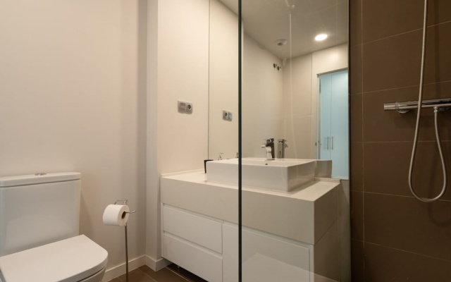 Nice Apartment With Shared Pool
