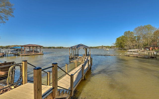 Riviera Paradise W/ Private Dock! 4 Bedroom Home by Redawning