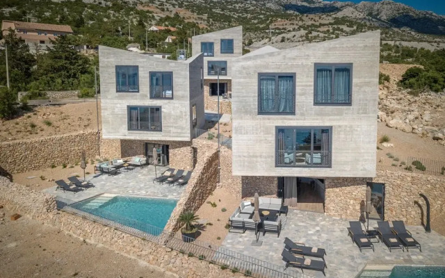 Lukovo Villas