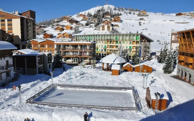 Le Chalet Suisse