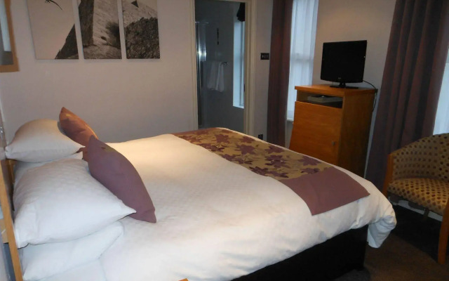 The Inn Boutique Hotel Bar and Restaurant