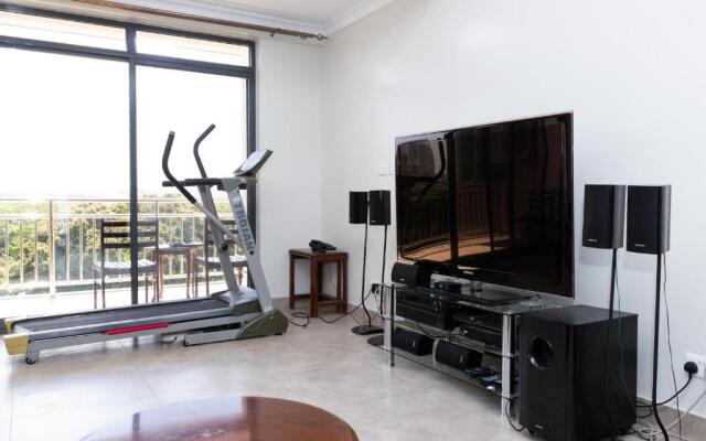 Lovely 3bedroom condo with pool