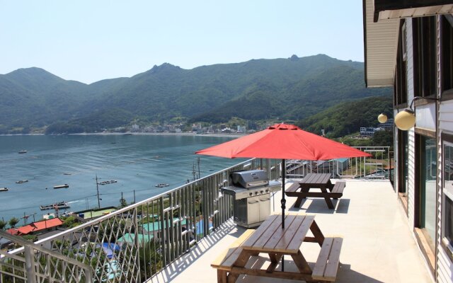 Blue in Blue Pension