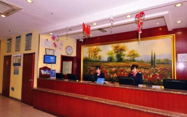 Hanting Express Dezhou Train Station